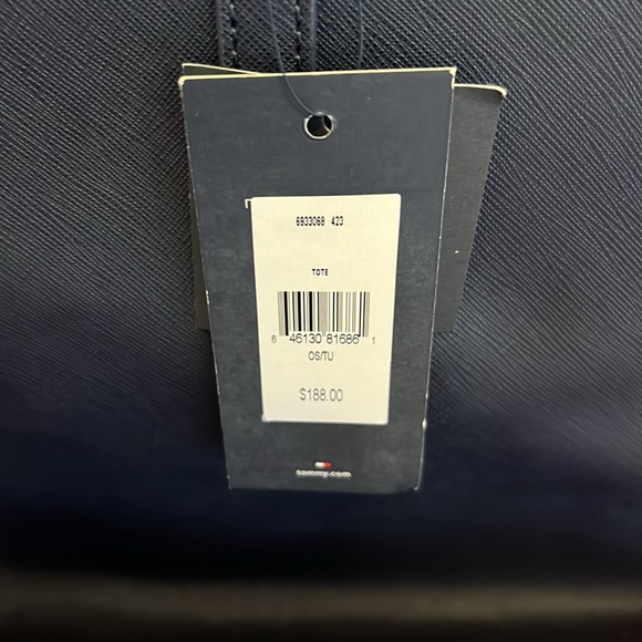NWT Tommy Hilfiger genuine leather Navy blue tote w/gold hardware. - Picture 6 of 7